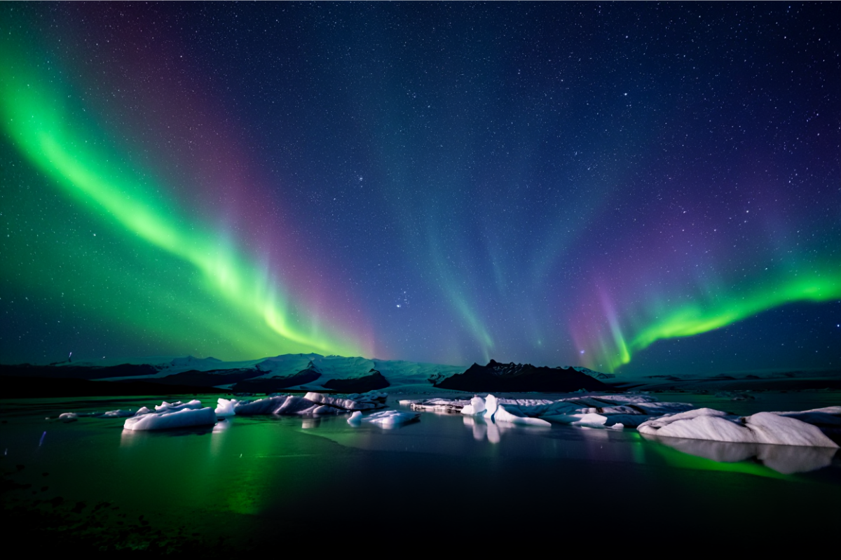Best Time to Travel to Iceland Northern Lights Season